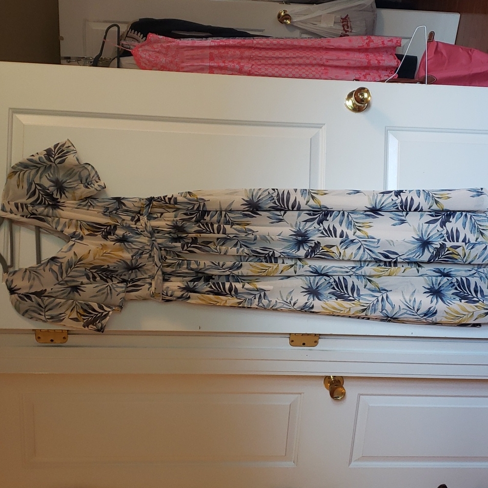 GAL MEETS GLAM Kiki maxi size 2 floral dress